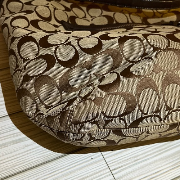 Signature Brown Coach Purse - Picture 6 of 14
